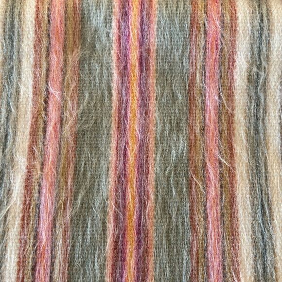 Beautiful alpaca scarf from Ecuador so soft and warm! - Picture 8 of 8